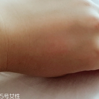 自然堂卸妝水好用嗎？從價(jià)格和效果說(shuō)起