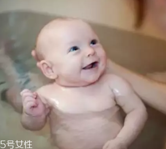 寶寶肛瘺該怎么辦？不要急著動(dòng)刀切除