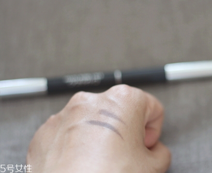 自然堂眉筆怎么樣？來看看眉筆的質量