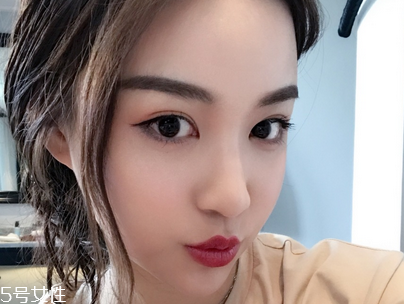 激光點痣后多久能洗臉？點痣后臉上有可能會有凹洞
