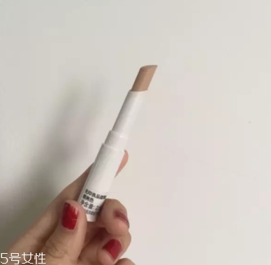 遮瑕棒什么時(shí)候用？用來修飾底妝妝容