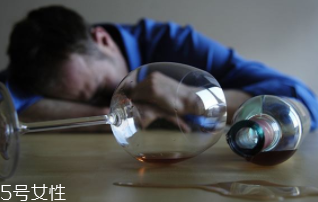 喝多少酒算安全？有基因缺陷的中國人最好不要喝