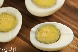 蛋黃煮綠了能吃嗎？硫化物對身體無害