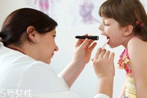 扁桃體發(fā)炎一般幾天會(huì)痊愈？看嚴(yán)重程度