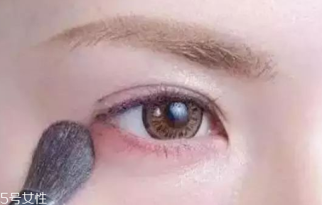 兔子腮紅怎么畫才可愛？中年少女必備腮紅畫技