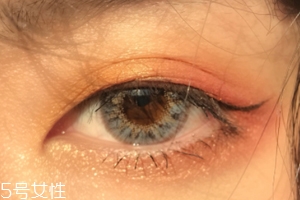 2018暖冬妝容怎么畫？敲溫暖的眼妝畫法