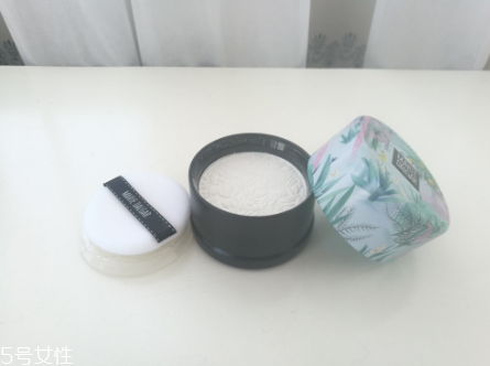 瑪麗黛佳蜜粉餅好用嗎？性價(jià)比較高的國(guó)產(chǎn)化妝品