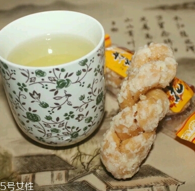 麻花可以帶上飛機(jī)嗎？要看帶多少
