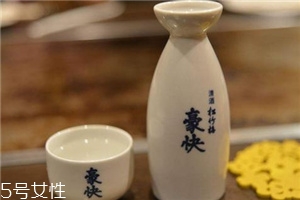 白酒要醒嗎？這些酒需要醒酒