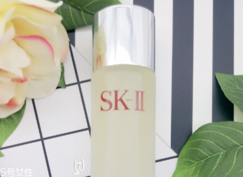 sk2神仙水怎么看生產(chǎn)日期？神仙水之前一定要擦化妝水