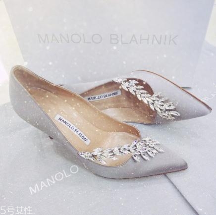 manolo blahnik是什么檔次？世界上最優(yōu)美的高跟鞋