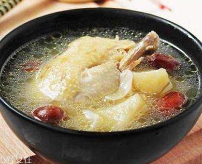 冬天喝雞湯還是鴨湯？雞湯和鴨湯各有優(yōu)點(diǎn)