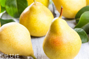 減肥一天吃幾個梨子？怎樣吃梨子減肥？