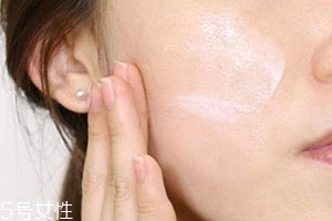 面霜有哪些涂抹方法？有些不適合點(diǎn)涂