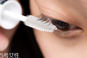 睫毛增長液會反彈嗎？害怕重新變短