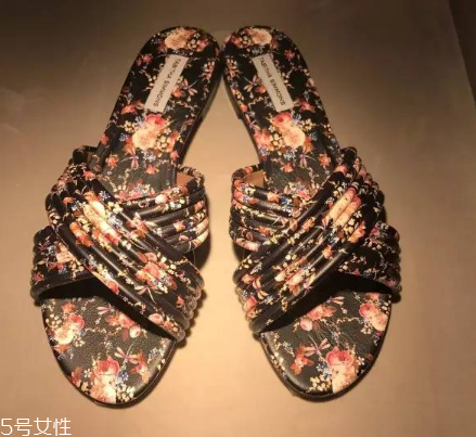 tabitha simmons鞋子多少錢？美到骨子里的高跟鞋