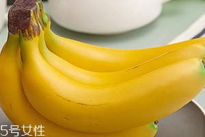 凍了的香蕉能吃嗎？可能出現(xiàn)舌頭發(fā)麻