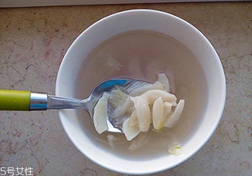 大蒜煮水孕婦能喝嗎？具有止咳的功效