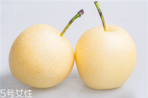 睡覺前多久吃梨比較好？睡覺前吃梨有什么好處？