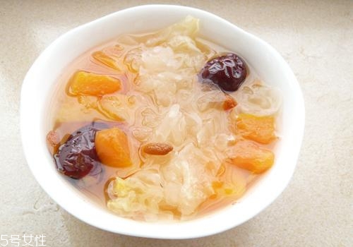 銀耳紅棗湯寶寶能喝嗎？對(duì)寶寶有著很多好處