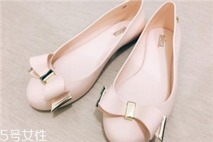 melissa果凍鞋尺碼準嗎？少女心炸裂的公主鞋