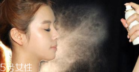 防曬噴霧為什么用得那么快？噴夠多才有用