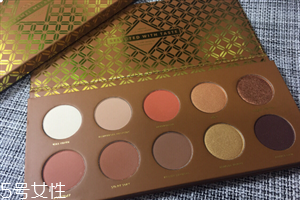 zoeva眼影多少錢？zoeva queens guard眼影盤試色