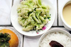 飯后可以做哪些養(yǎng)生舉動(dòng)？這些做到了比同齡人多活10年