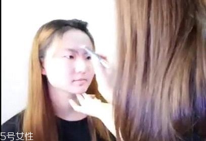 內(nèi)雙怎么畫眼線？內(nèi)雙眼皮畫眼妝技巧