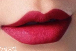 啞光唇色不適合哪類人？唇薄避免使用啞光色