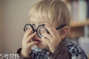 哪些因素會(huì)影響寶寶的視力？8大因素需注意
