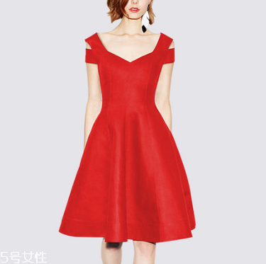 冬天紅色衣服怎么搭配？冬天就要紅