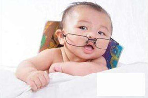 怎樣防止嬰幼兒弱視問(wèn)題？三種方法合理預(yù)防