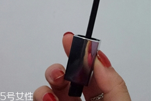 美寶蓮彎彎睫毛膏怎么用？想怎么彎就怎么彎