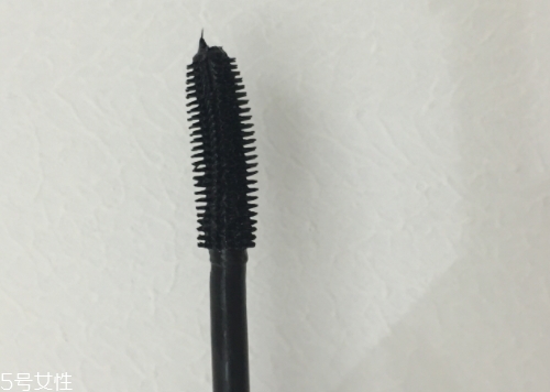 美寶蓮彎彎睫毛膏怎么用？想怎么彎就怎么彎