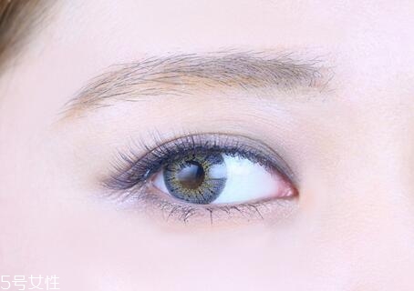 西柚色眼影怎么畫(huà)？教你畫(huà)高冷女神妝容