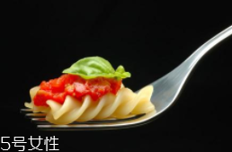 鋅對(duì)肌膚有哪些作用？鋅有助于防曬和抗衰老