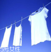 內(nèi)褲和襪子一起洗會(huì)有哪些危害？分情況對(duì)待