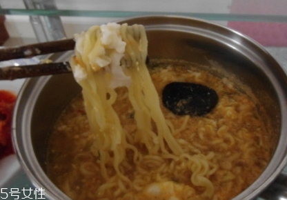 辛拉面多少錢一包？辛拉面價格有點偏貴