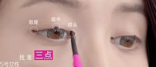 眼線液筆不出水怎么辦？畫眼線的常見(jiàn)誤區(qū)
