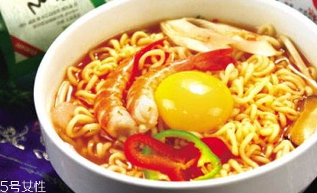 農(nóng)心辛拉面真的健康嗎？看看它非油炸的真面目