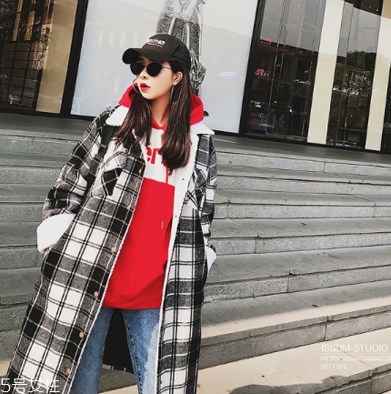 紅色衛(wèi)衣適合什么人穿？紅紅火火過新年