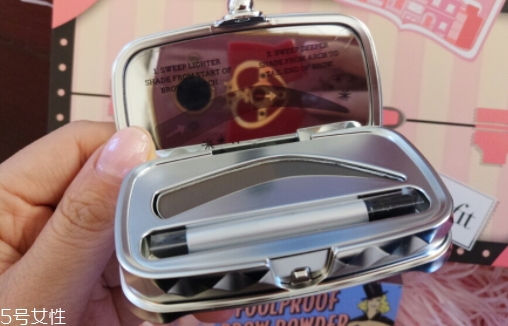 眉粉可以當眼影用嗎？教你用眉粉畫眼影