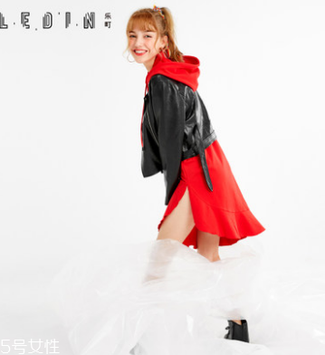 朋克風女生穿衣 朋克和冬日更搭！