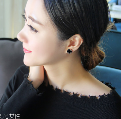 朋克風女生穿衣 朋克和冬日更搭！