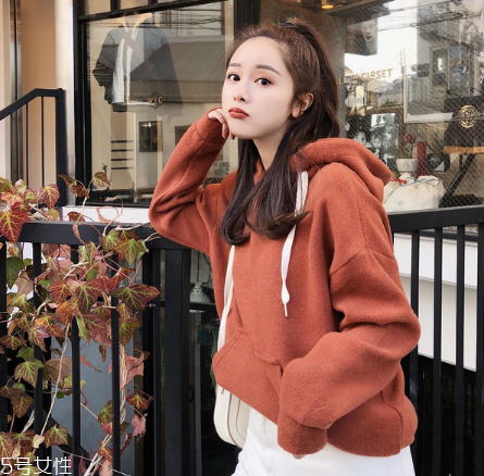 衛(wèi)衣適合多大的人穿？你值得擁有的減齡神器