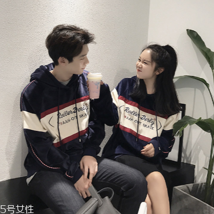 衛(wèi)衣掉色怎么辦？這樣洗不會(huì)掉色