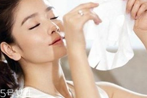 敷面膜為什么越久越干？體溫蒸發(fā)