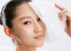 敷面膜為什么越久越干？體溫蒸發(fā)