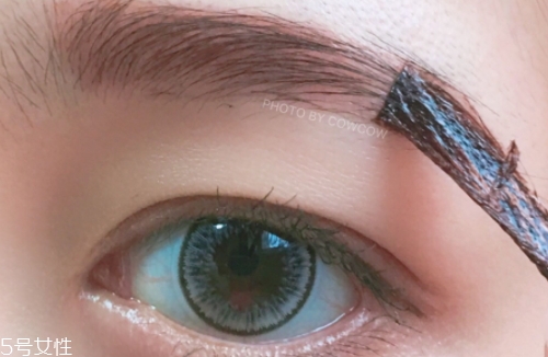 染眉膏可以持續(xù)多久？一天都不會暈妝的小秘密